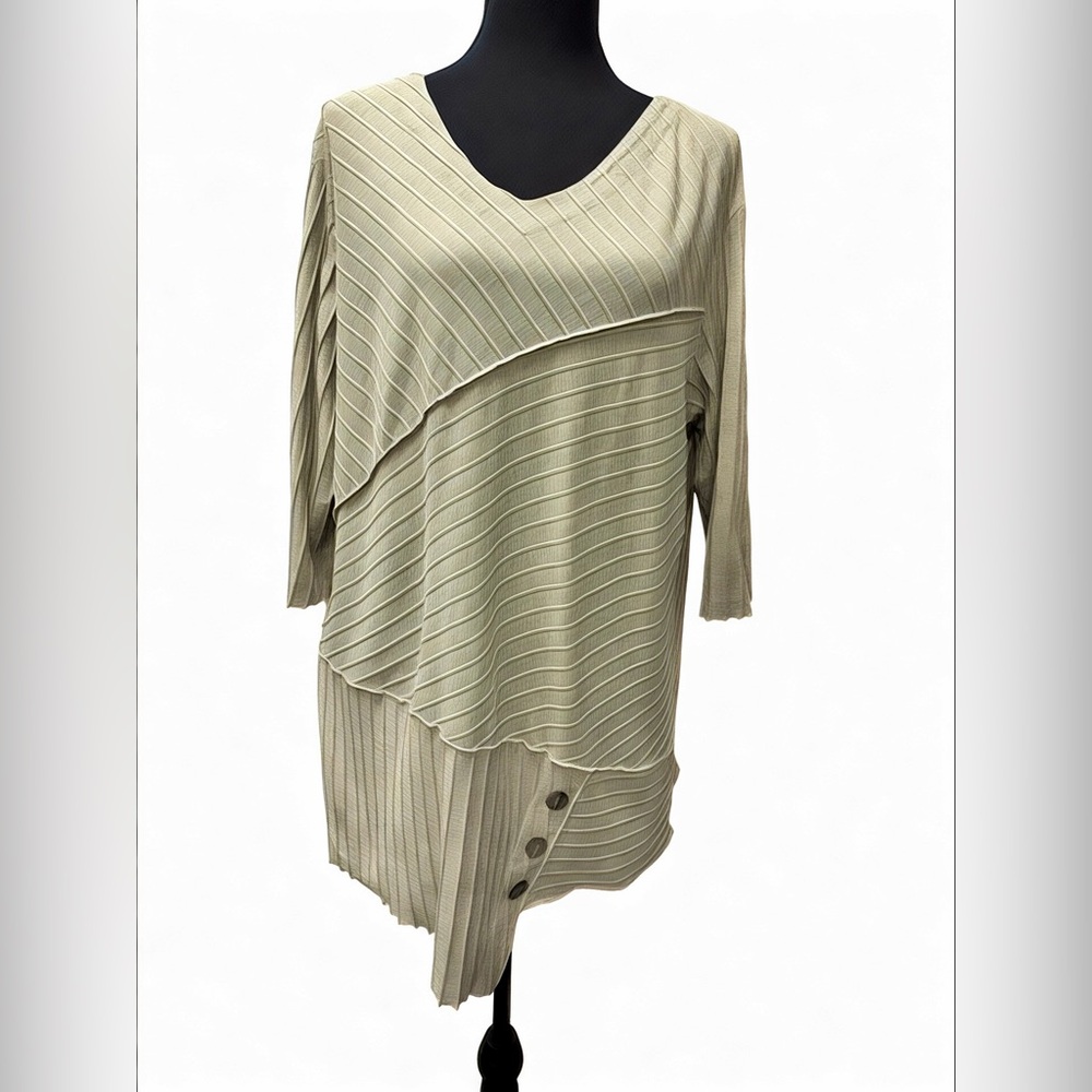 Focus Casual Life Light Sage Ribbed V-Neck Asymmetrical Hem Tunic Top Size M